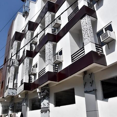 Hotel Rajshree Tanakpur Экстерьер фото