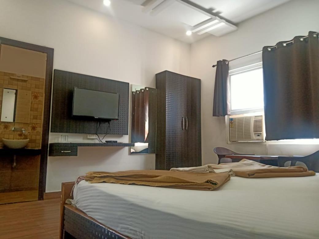 Hotel Rajshree Tanakpur Экстерьер фото