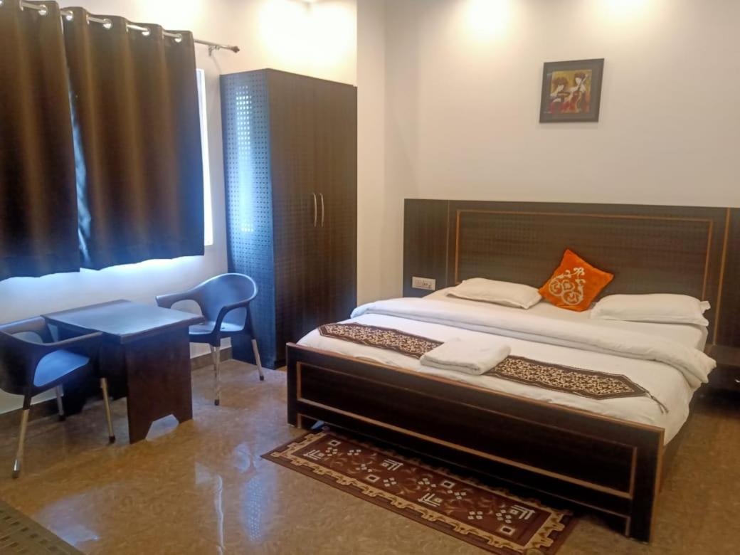 Hotel Rajshree Tanakpur Экстерьер фото