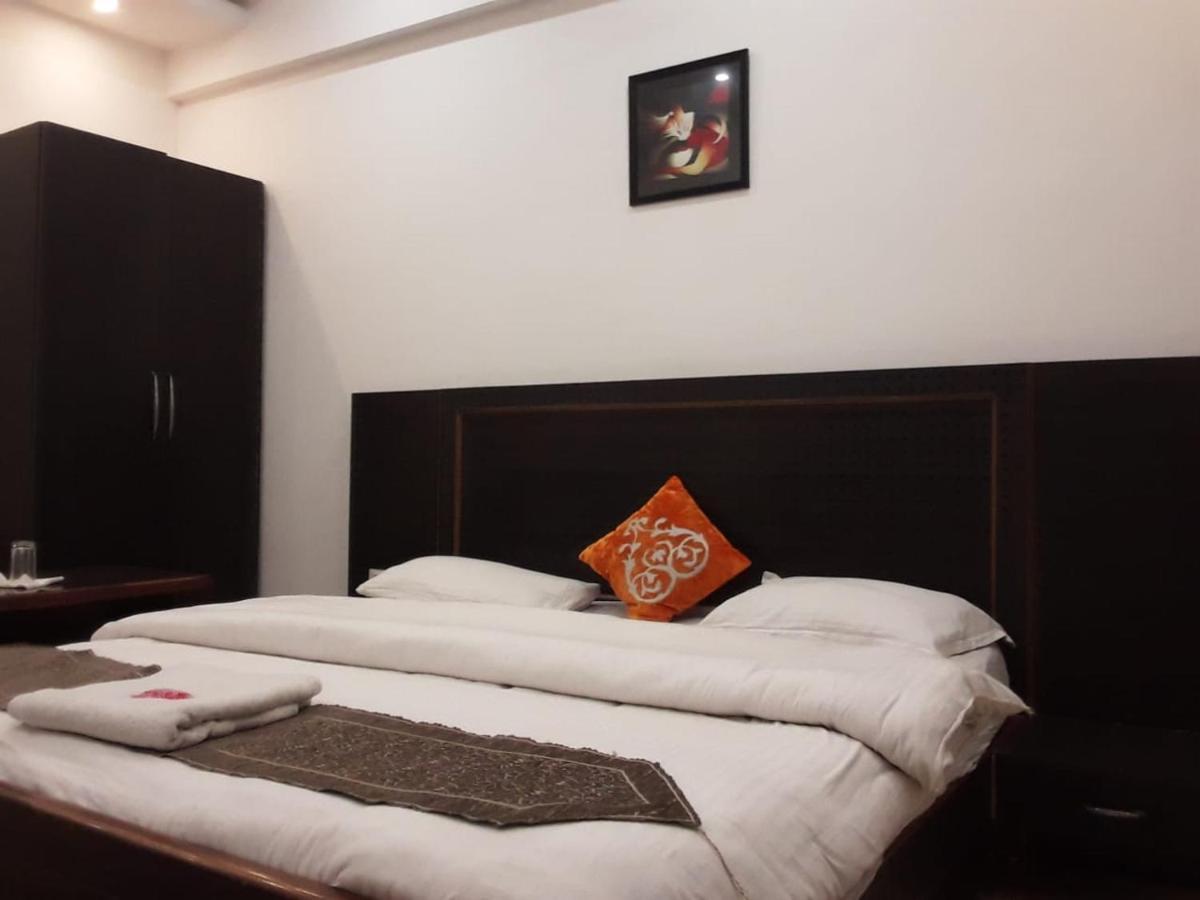 Hotel Rajshree Tanakpur Экстерьер фото