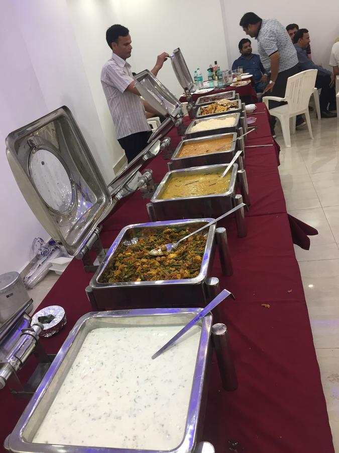 Hotel Rajshree Tanakpur Экстерьер фото